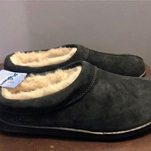 New with tags - My Perfect Pillow Men's Suede and Sherpa Lined Slippers 12